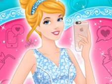 Cinderella Selfie Lover